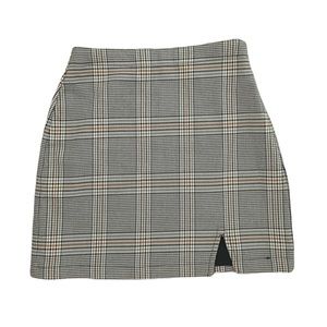 Plaid high waisted mini skirt with slit